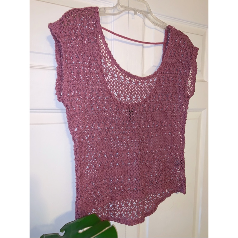 FULL TILIT Crotchet Top